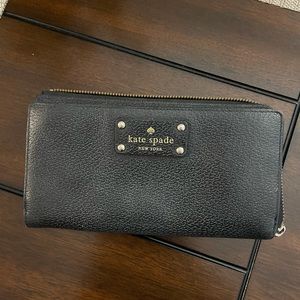 BLACK KATE SPADE WALLET/ WRISTLET